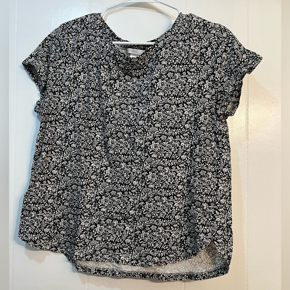 Black and white top